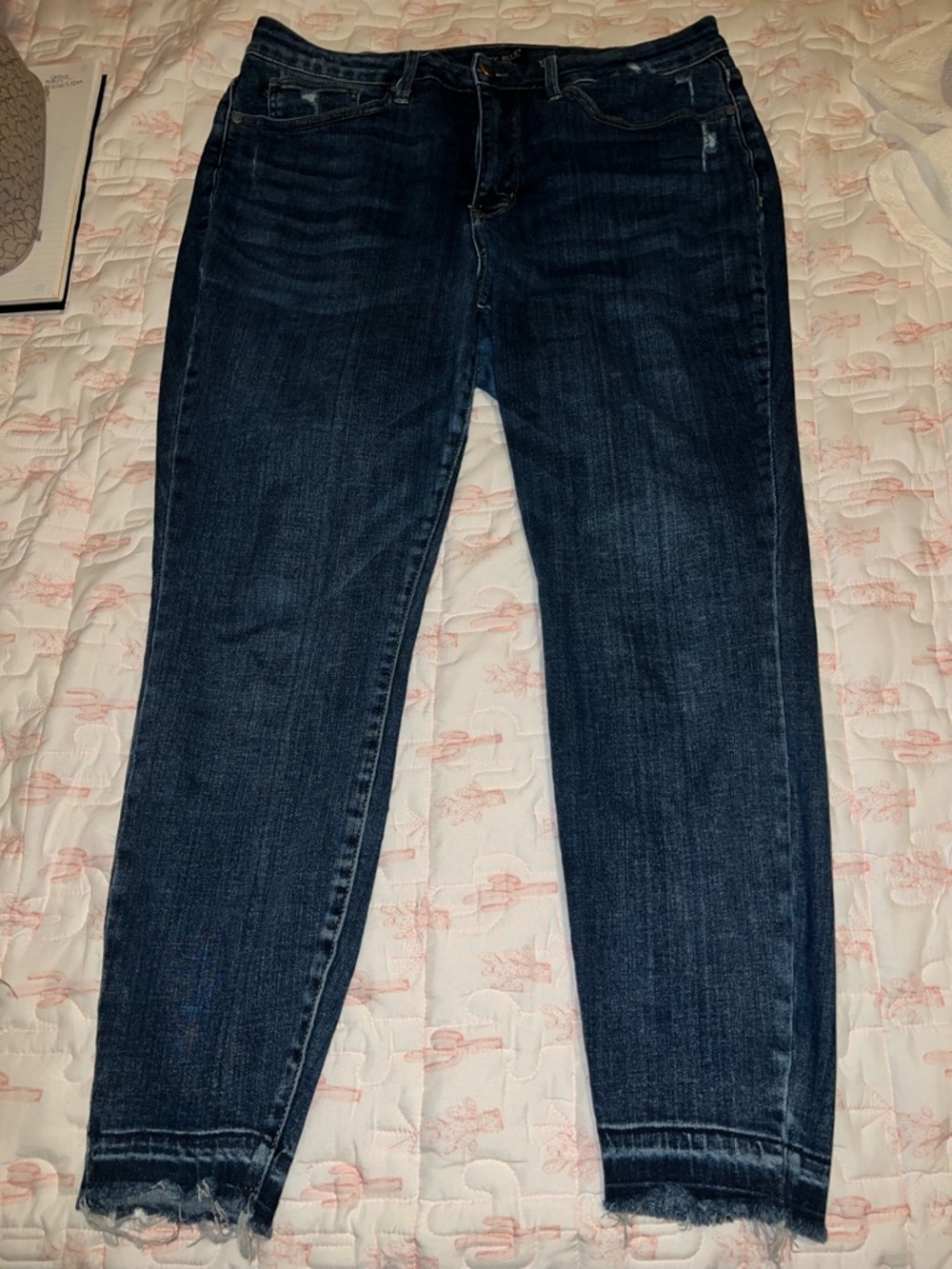 Judy Blue Dark Blue Skinny Jeans with Frayed Hems